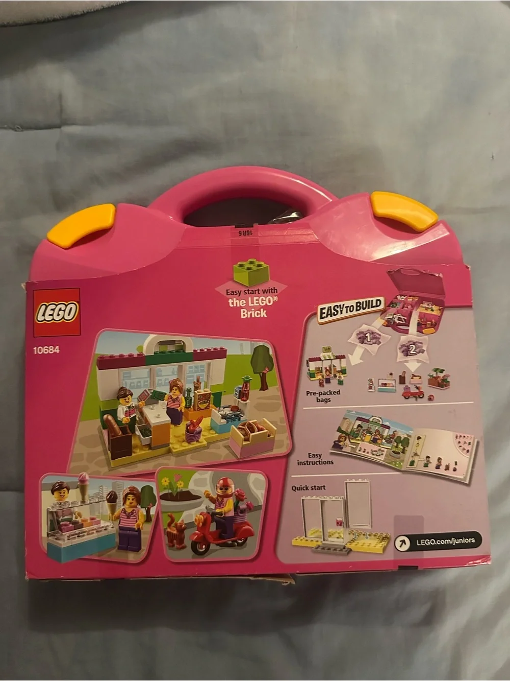 LEGO Juniors Supermarket Suitcase (10684)